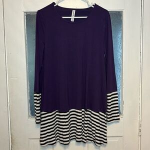 Zenana Premium Women’s Purple and Black casual long sleeve T-shirt size XL